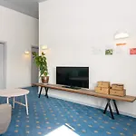 With Shared Kitchen In Vederso