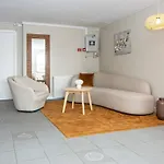 With Shared Kitchen In Vederso