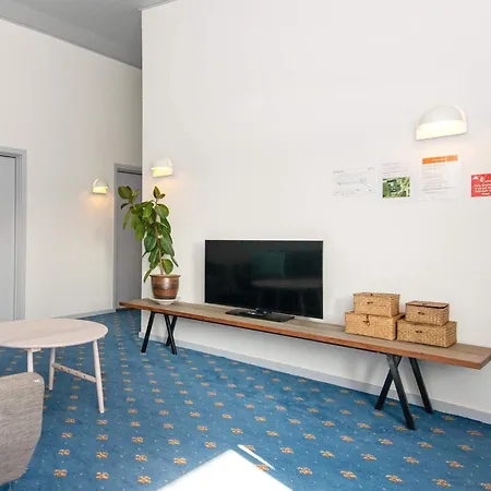 With Shared Kitchen In Vederso