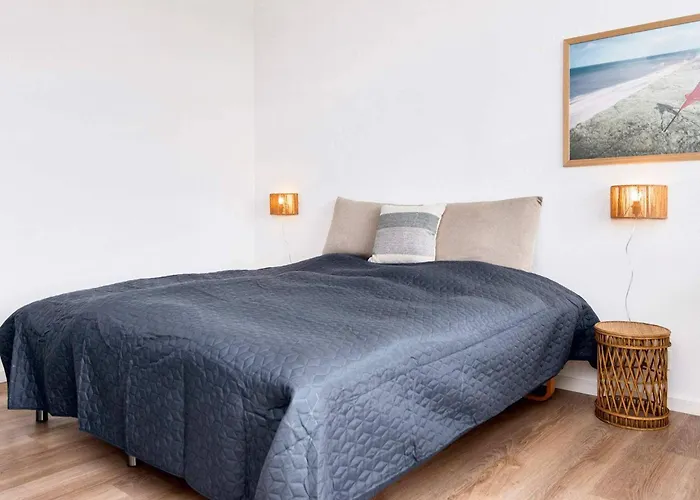 With Shared Kitchen In Vederso Vakantiehuis Ulfborg